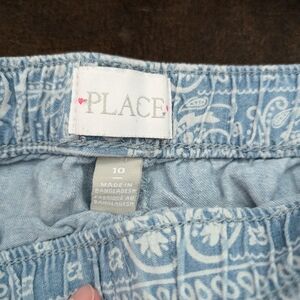 Children's Place elastic shorts